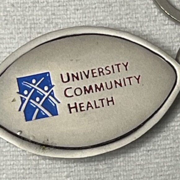 Tampa Bay Buccaneers NFL Football Shaped Key Chain Key Ring 4" Silver Red - Picture 4 of 13